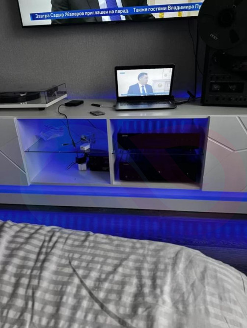 Тумба под тв Астон